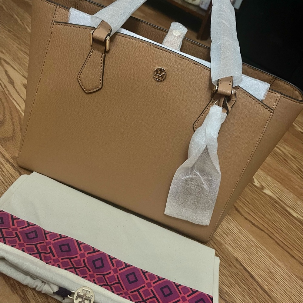 Tory Burch Robinson Tote